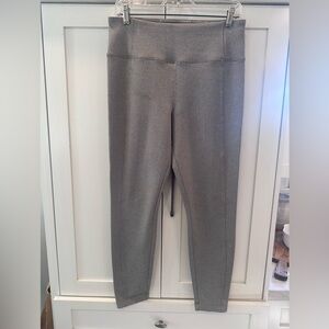 Athleta Delancey Herringbone Tight in Bluff Grey. Size Medium